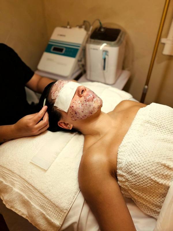 Custom facial treatment in progress